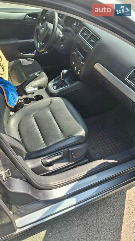 Седан Volkswagen Jetta 2014 в Херсоне