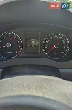 Седан Volkswagen Jetta 2014 в 
