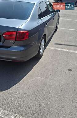 Седан Volkswagen Jetta 2014 в 