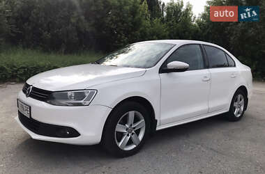 Седан Volkswagen Jetta 2013 в Макарове