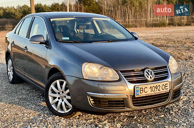 Седан Volkswagen Jetta 2007 в Новояворовске