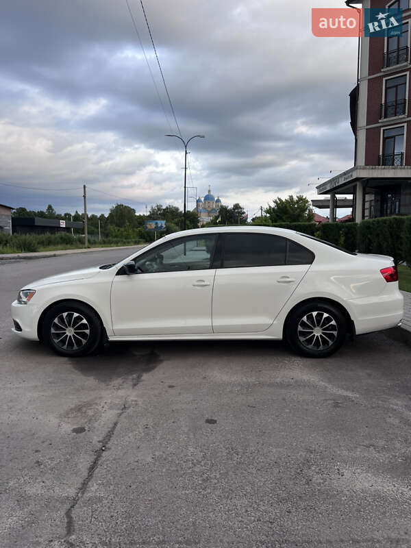 Седан Volkswagen Jetta 2012 в Шептицькому