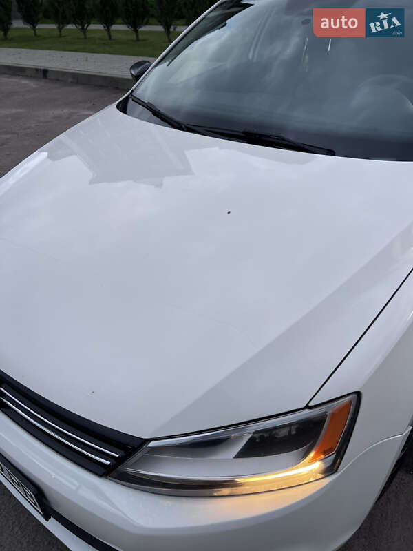 Седан Volkswagen Jetta 2012 в Шептицькому