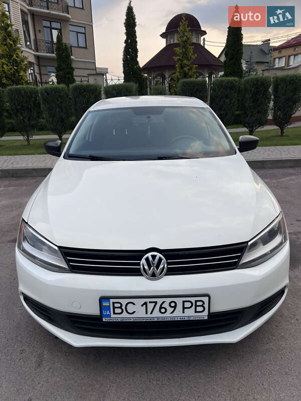 Седан Volkswagen Jetta 2012 в Шептицькому