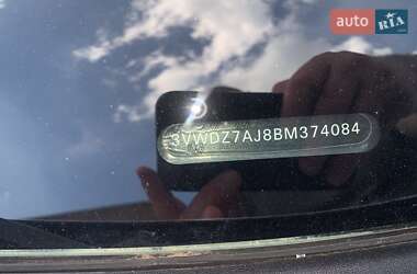 Седан Volkswagen Jetta 2011 в 