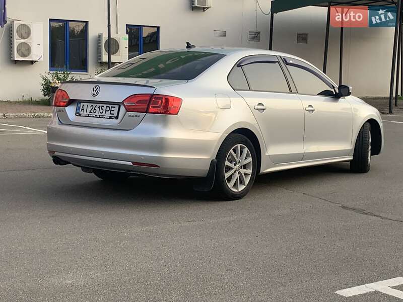 Седан Volkswagen Jetta 2011 в Броварах