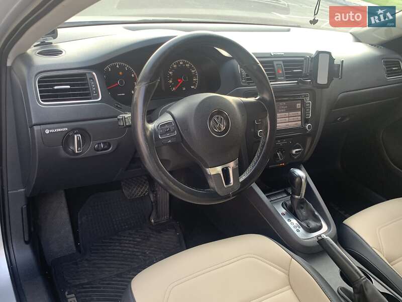 Седан Volkswagen Jetta 2011 в Броварах
