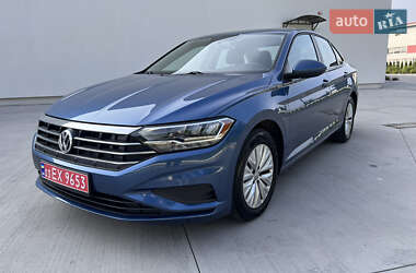 Седан Volkswagen Jetta 2019 в Луцьку