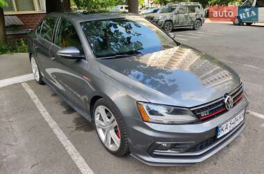 Седан Volkswagen Jetta 2017 в Киеве