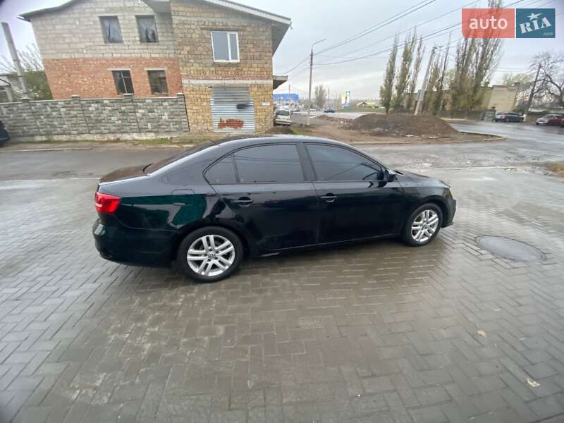 Седан Volkswagen Jetta 2014 в Миколаєві