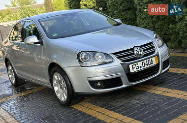 Седан Volkswagen Jetta 2006 в Бучаче