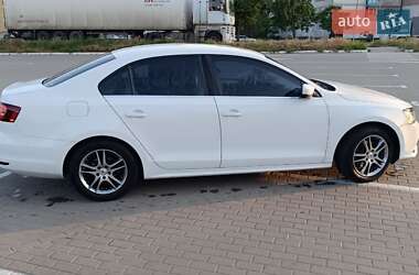 Седан Volkswagen Jetta 2017 в Сумах