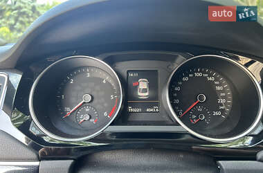 Седан Volkswagen Jetta 2015 в 