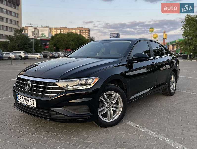 Седан Volkswagen Jetta 2020 в Черновцах