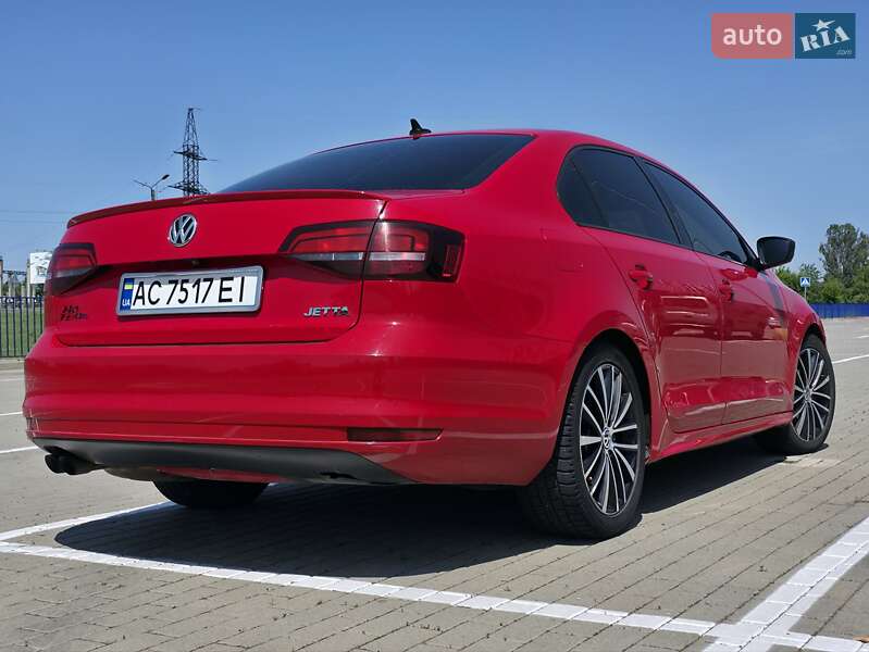 Седан Volkswagen Jetta 2015 в Нововолинську