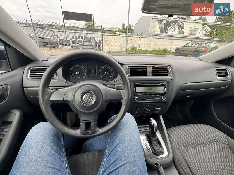 Седан Volkswagen Jetta 2011 в Киеве