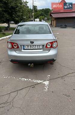 Седан Volkswagen Jetta 2005 в 