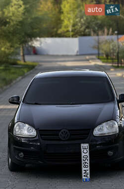 Седан Volkswagen Jetta 2009 в Києві