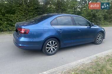 Седан Volkswagen Jetta 2017 в 