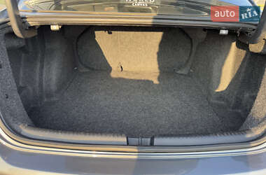 Седан Volkswagen Jetta 2013 в 