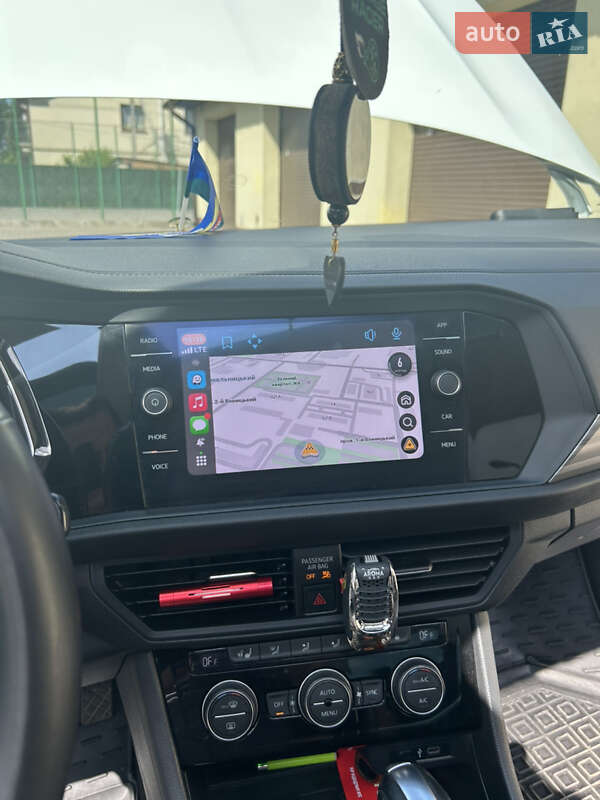 Седан Volkswagen Jetta 2021 в Хмельницком