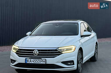 Седан Volkswagen Jetta 2019 в Києві