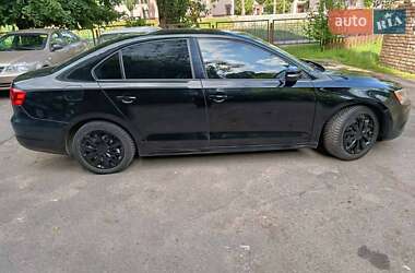 Седан Volkswagen Jetta 2011 в 