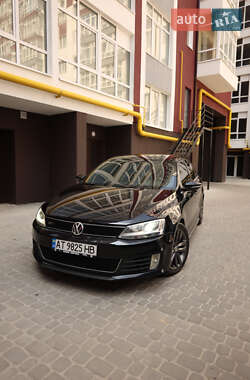 Седан Volkswagen Jetta 2012 в Ивано-Франковске