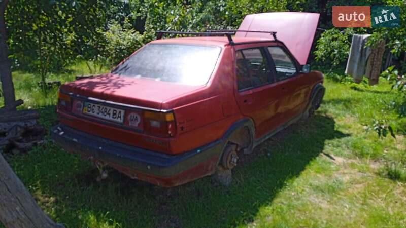 Седан Volkswagen Jetta 1985 в Львові