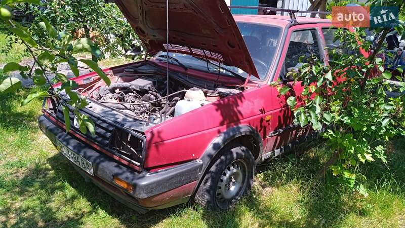 Седан Volkswagen Jetta 1985 в Львові