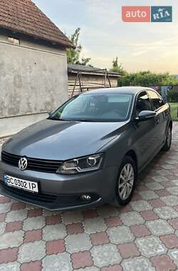 Седан Volkswagen Jetta 2013 в Львове