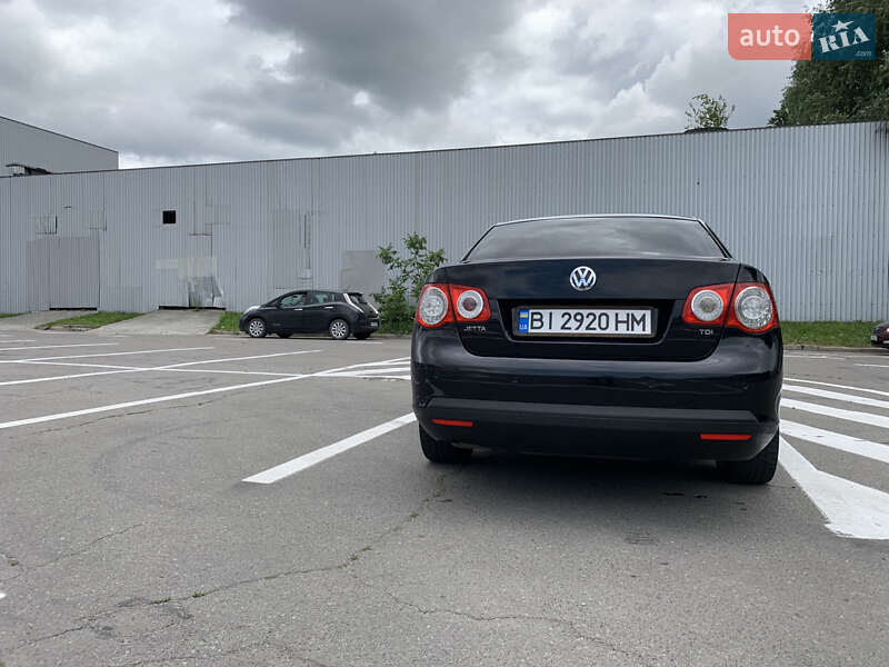 Седан Volkswagen Jetta 2005 в Полтаве