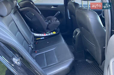 Седан Volkswagen Jetta 2013 в 
