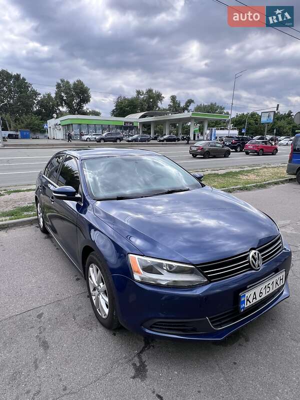Седан Volkswagen Jetta 2013 в Києві