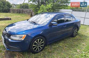 Седан Volkswagen Jetta 2011 в Градижске