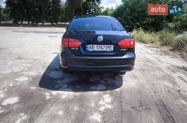 Седан Volkswagen Jetta 2011 в 