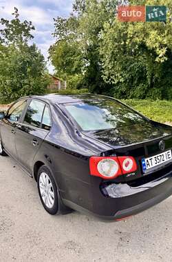 Седан Volkswagen Jetta 2008 в 