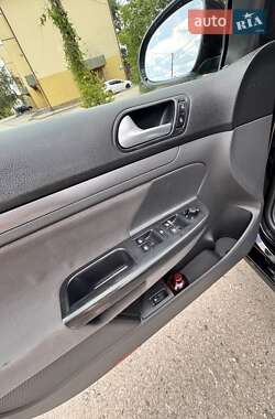 Седан Volkswagen Jetta 2008 в 