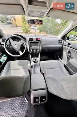 Седан Volkswagen Jetta 2008 в 