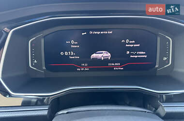 Седан Volkswagen Jetta 2019 в 