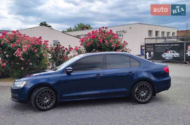 Седан Volkswagen Jetta 2010 в Полтаве
