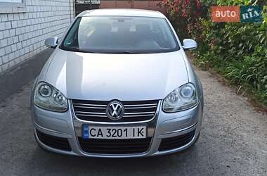 Седан Volkswagen Jetta 2006 в Черкассах