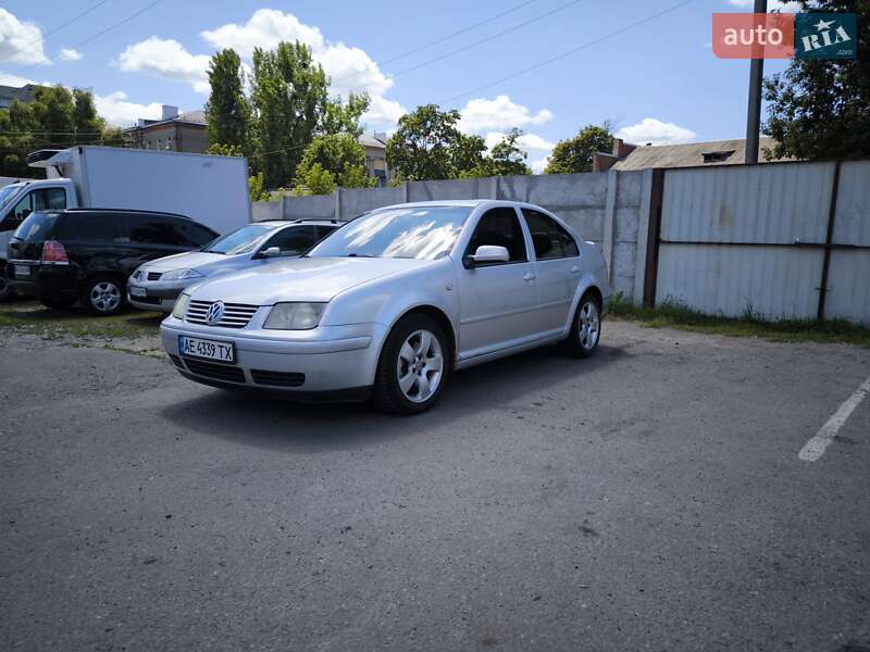 Седан Volkswagen Jetta 2003 в Харькове