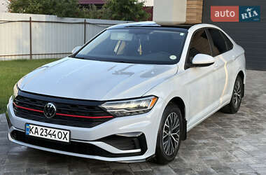 Седан Volkswagen Jetta 2018 в Киеве