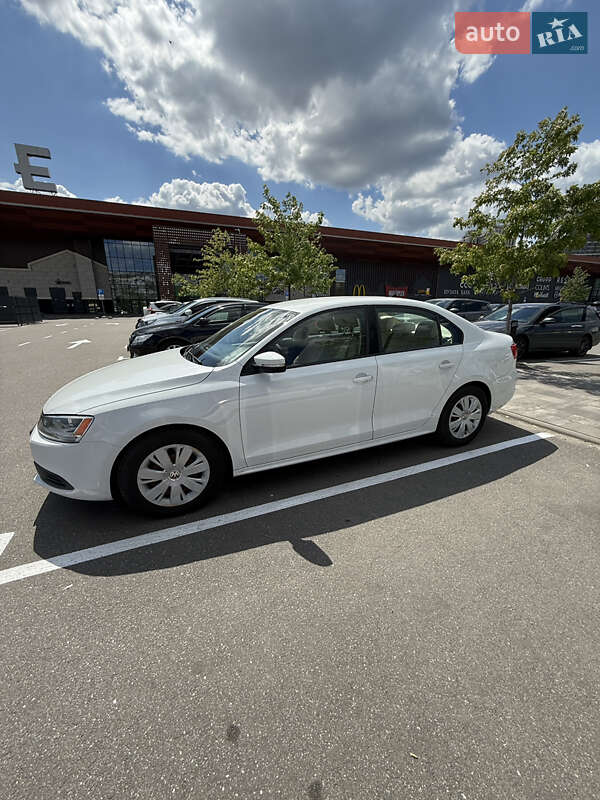 Volkswagen Jetta 2014