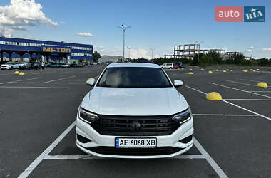 Седан Volkswagen Jetta 2018 в 