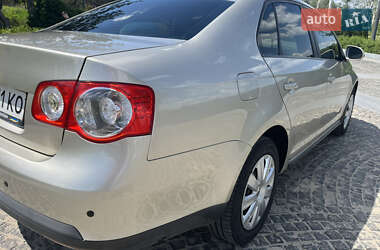 Седан Volkswagen Jetta 2007 в 