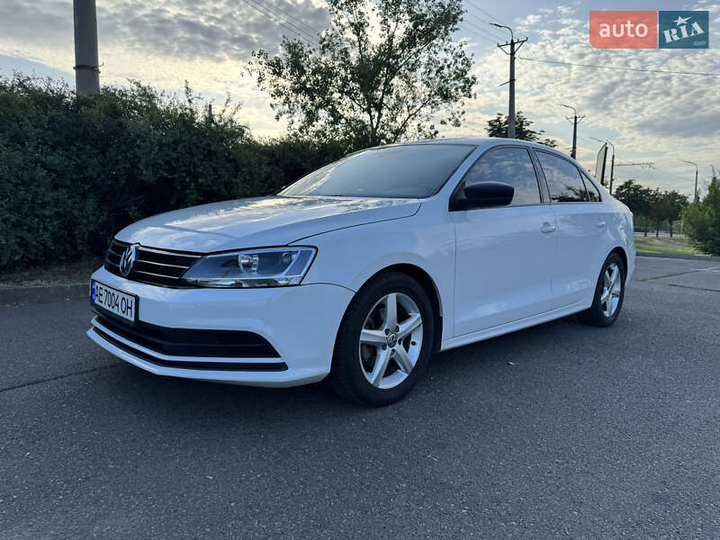 Седан Volkswagen Jetta 2016 в Кривому Розі