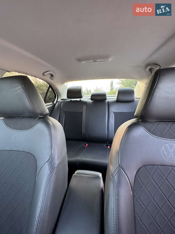 Седан Volkswagen Jetta 2016 в Кривому Розі