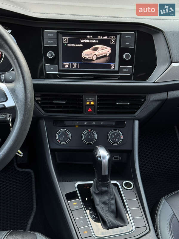 Седан Volkswagen Jetta 2018 в Кривому Розі